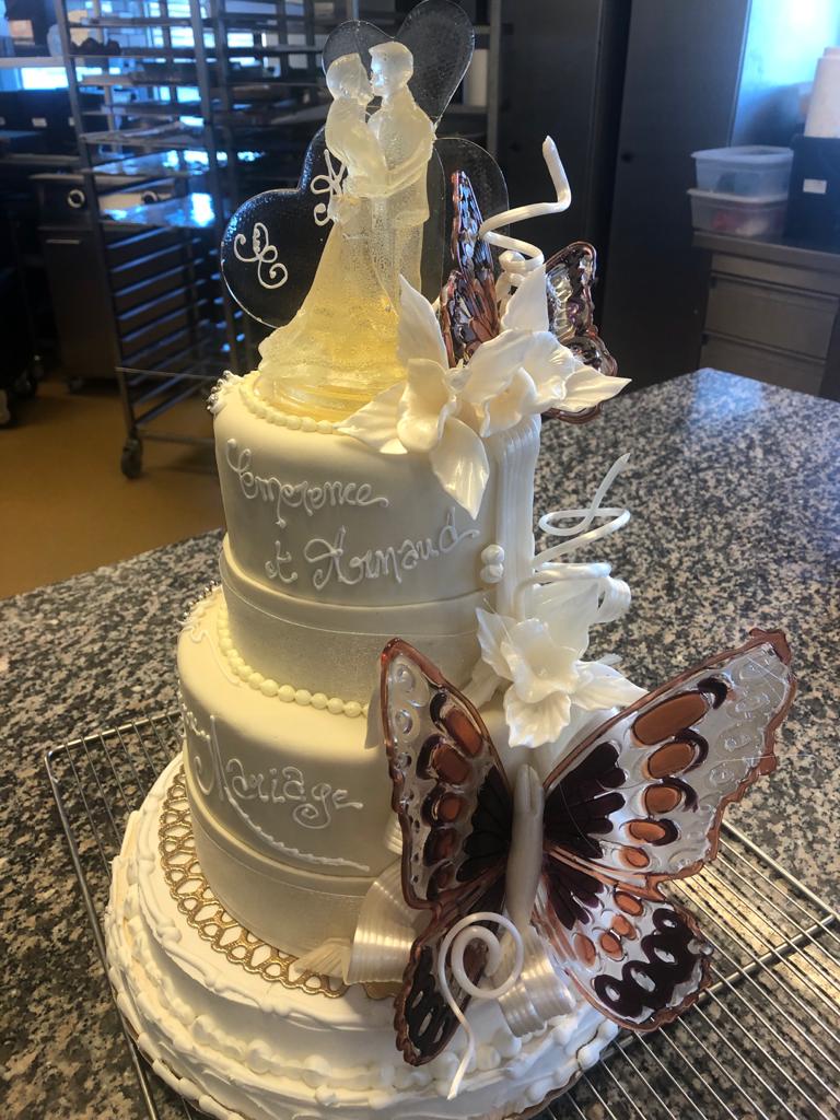 wedding-cake-papillon-sucre